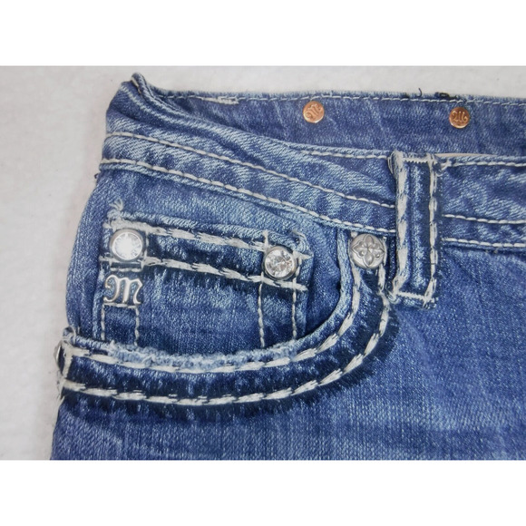 Miss Me JB5014H105‎ Boyfriend Bermuda Shorts Womens 29 Embroidered Distressed - Picture 9 of 12